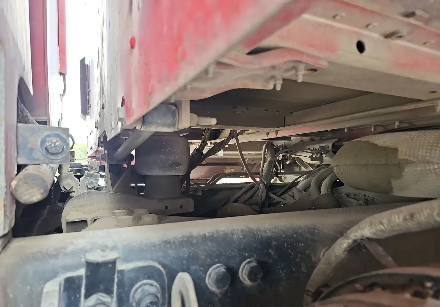Detailed view of 2015 Kenworth T880 Dump Truck